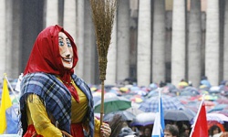 Рождественские украшения со всего мира