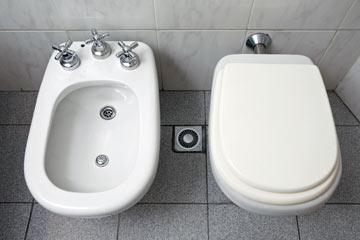There is an environmental movement afoot to bring Americans up to speed with the rest of the bidet-loving world There is an environmental movement afoot to bring Americans up to speed with the rest of the bidet-loving world