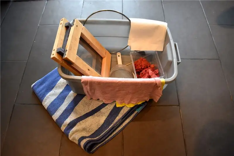 Часть 2: Изготовление бумаги - материалы и установка