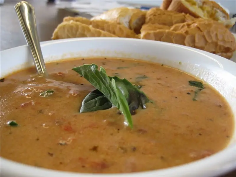 Сливочный томатный суп с базиликом: 8 шагов (с изображениями)