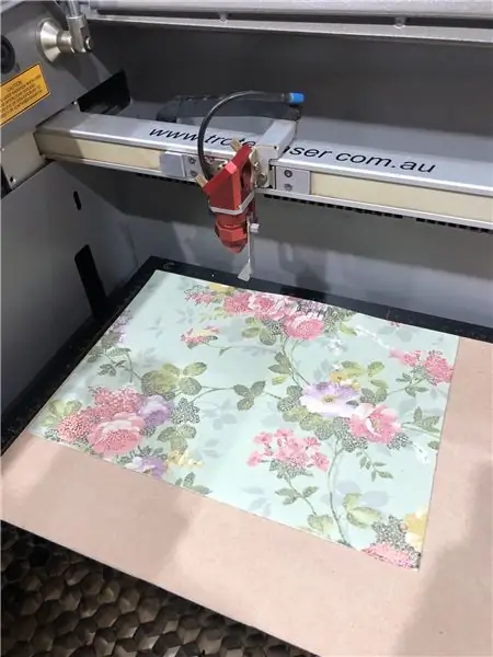 Лазерная резка кожи