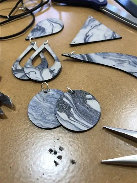 НАСЛАЖДАТЬСЯ