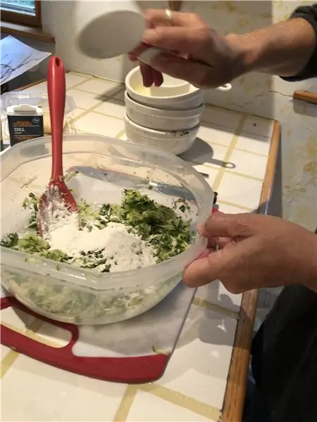 Комбинируйте ингредиенты для оладий