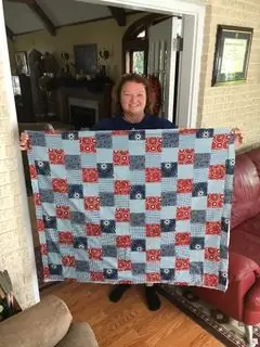 Шаг: продолжайте шить детское одеяло с 4 сторон