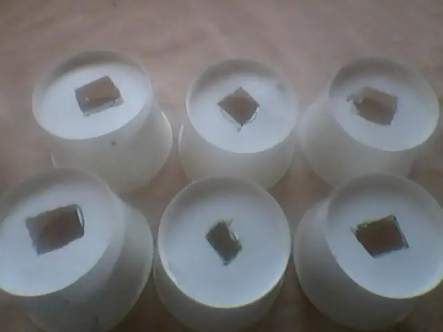 Возьмите бумажные стаканчики