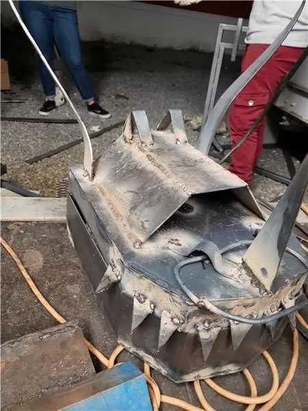 Гриль с головой дракона Гриль с головой дракона