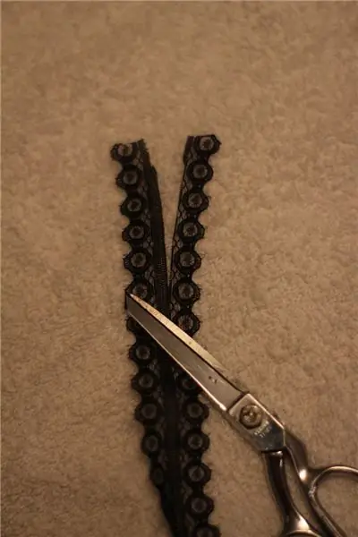 Разрежьте кружево