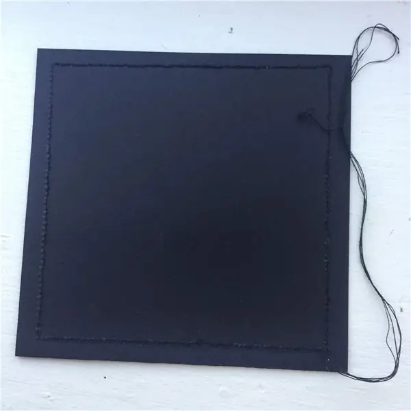 Сшейте и завяжите нити