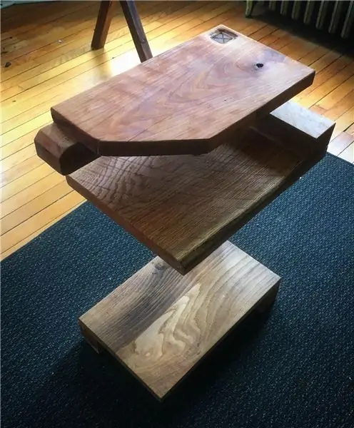 Современная тумбочка / столик из дуба и вишни