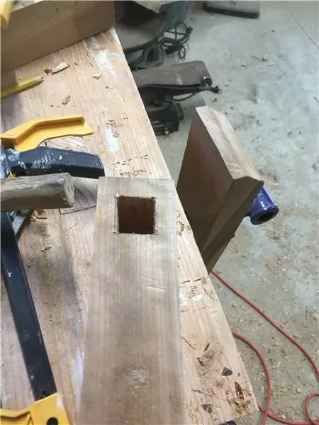 Врезка на полках и плечах