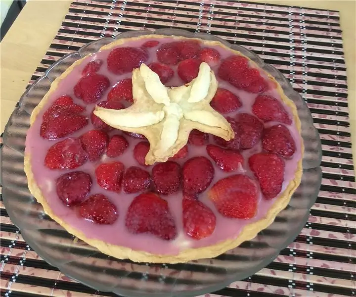 Простой клубничный пирог: 8 шагов