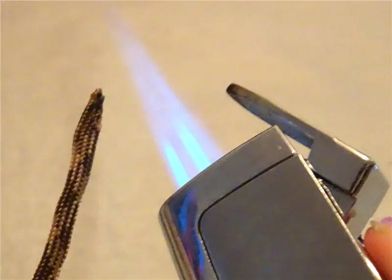 Соберите ремни безопасности