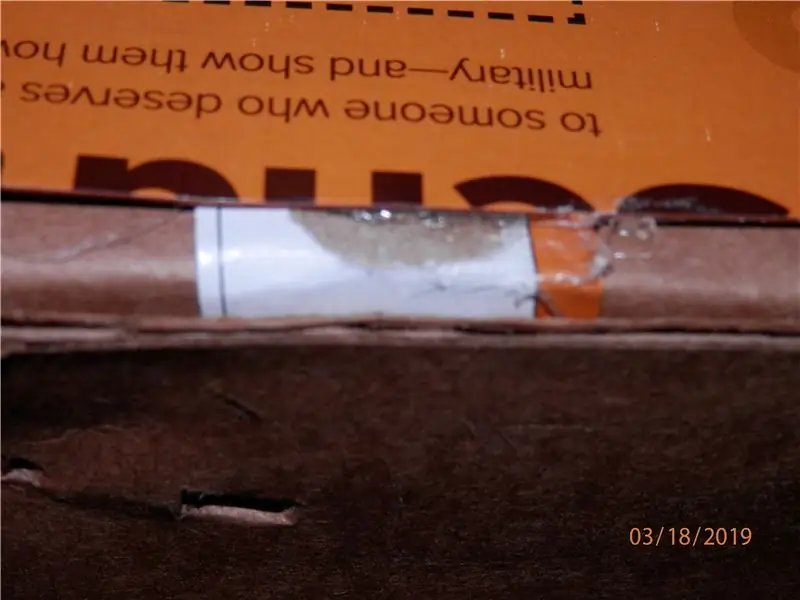 Приклейте что-нибудь подобное с обеих сторон Приклейте что-нибудь подобное с обеих сторон