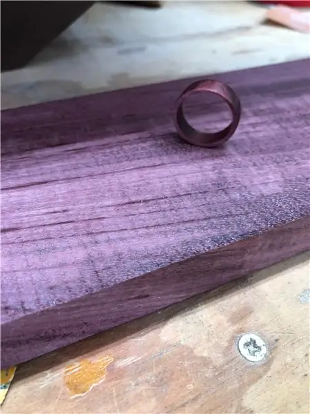 Деревянное кольцо Purple Heart