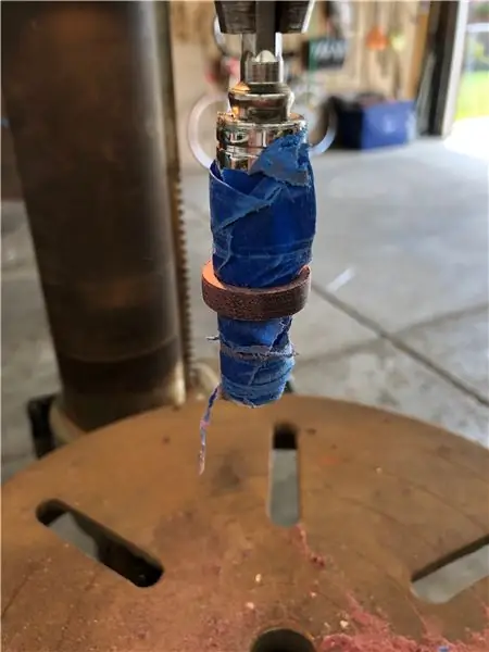 Отшлифуйте и обработайте внешний диаметр кольца