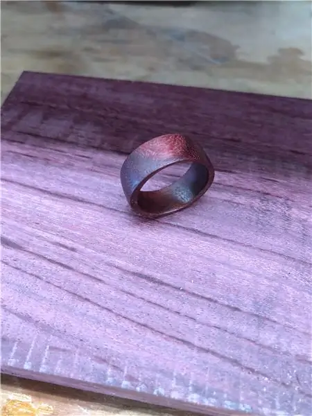 Деревянное кольцо Purple Heart