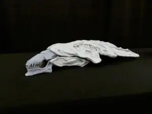 череп королевы, напечатанный на 3D-принтере 3D-печать череп королевы, напечатанный на 3D-принтере 3D-печать