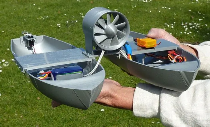 Лодка с двойным корпусом, напечатанная на 3D-принтере Лодка с двойным корпусом, напечатанная на 3D-принтере