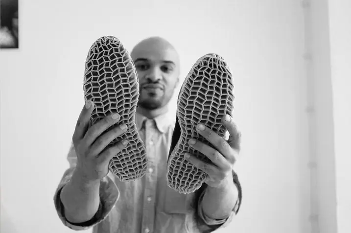 Подошвы для обуви, напечатанные на 3D-принтере с помощью 3D Weaver Подошвы для обуви, напечатанные на 3D-принтере с помощью 3D Weaver
