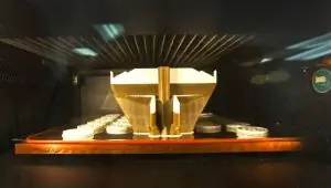 3D-принтер fortus печатает монеты на военном мероприятии по 3D-печати 3D-принтер fortus печатает монеты на военном мероприятии по 3D-печати