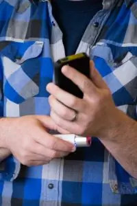 Датчик Node с приложением для iphone и напечатанной на 3D-принтере деталью Датчик Node с приложением для iphone и напечатанной на 3D-принтере деталью