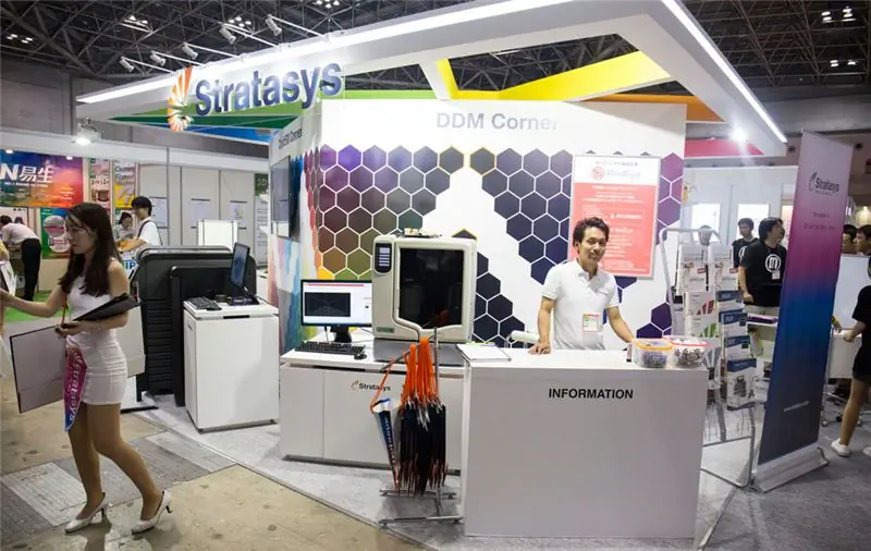 Внутри 3D-печати Tokyo Stratasys Внутри 3D-печати Tokyo Stratasys