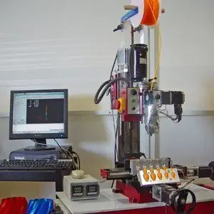 TriBot Combines 3DP, CNC & Литье