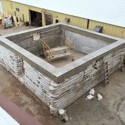 Конструкция из мешков с землей, вдохновленная 3DP