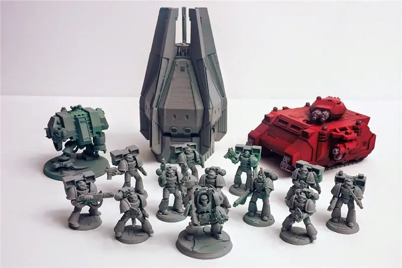 Распечатанный на 3D-принтере Warhammer 40kspacemarines Распечатанный на 3D-принтере Warhammer 40kspacemarines