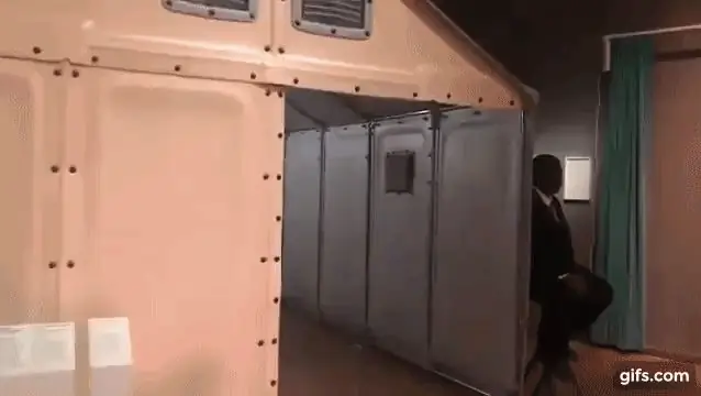 Внутри приюта Refugee Open Network. Клип Бо Джексона