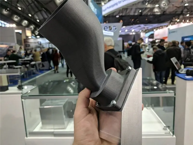 Коллектор, напечатанный на 3D-принтере Carbon PA компанией Roboze.
