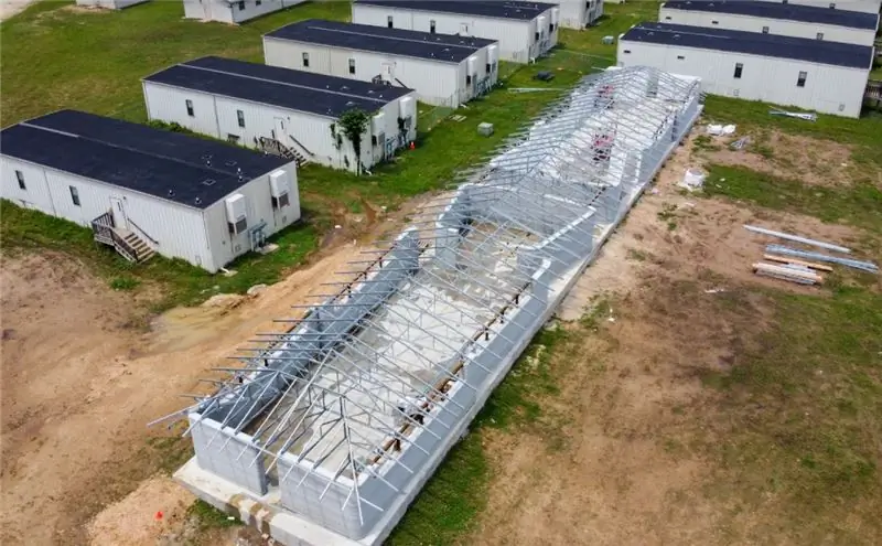 Сообщается, что казармы являются крупнейшим 3D-печатным сооружением в Северной Америке.