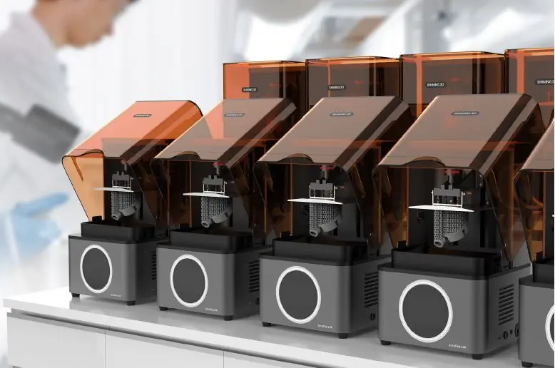 Ферма 3D-принтеров AccuFab-L4K.