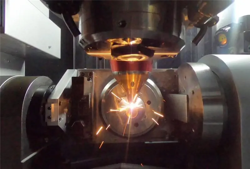 Гибридная головка 3D-принтера Sugino XtenDED.