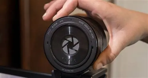 Razer Kiyo Pro Ultra оснащена самым большим сенсором, когда-либо существовавшим в веб-камере