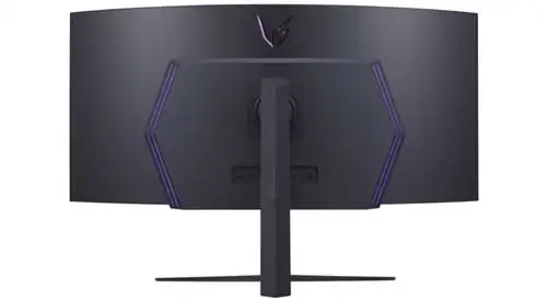 LG UltraGear изогнутый OLED-дисплей