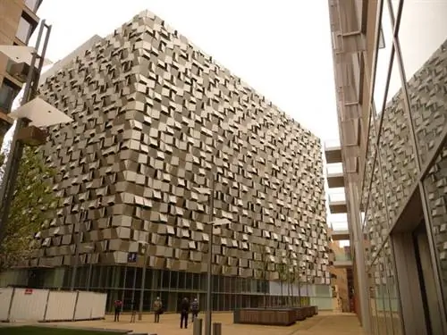 интересные автостоянки Шеффилд