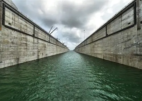 Масштабное расширение Панамского канала близится к завершению