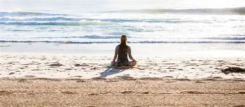 пляжная йога