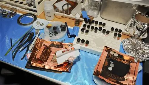 В Стэнфорде создали аккумулятор, который не нагревается