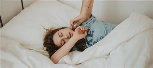 Вот как умные браслеты измеряют качество вашего сна