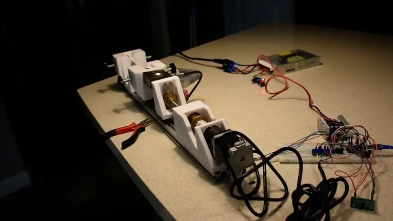 Машина для испытаний на растяжение доводит напечатанные на 3D-принтере детали до предела прочности