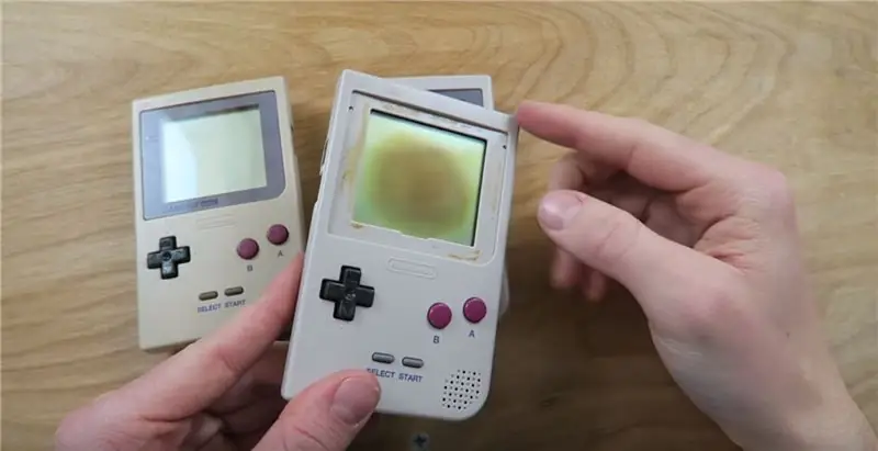 Ремонт выгоревшего на солнце экрана Game Boy