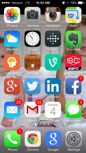 Экран iPhone Джо Сарацино