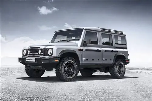 Скучающий британский миллиардер сделал НАСТОЯЩИЙ новый Defender