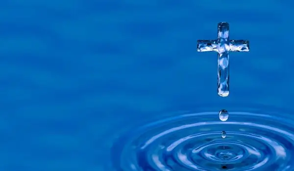 Ритуалы со святой водой