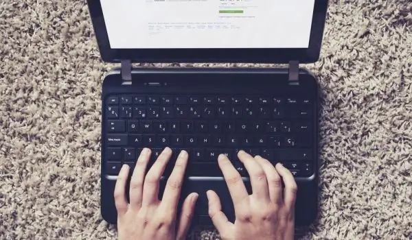 Будьте осторожны, какие фотографии вы загружаете в Facebook! Вы в ужасной опасности