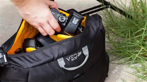 Обзор Gear: сумка-мессенджер Vanguard Veo Discover 38