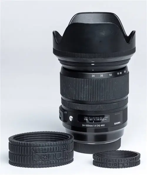 Мой зум-объектив Sigma 24-105mm f/4.0 Art серии с лентой.