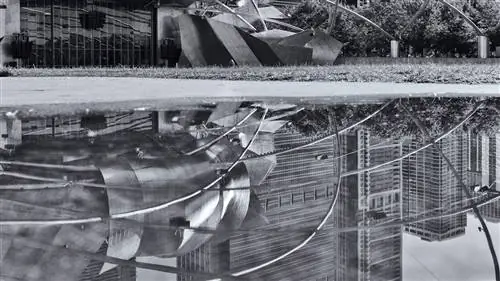 Лужи: весеннее дополнение к вашим фотографиям